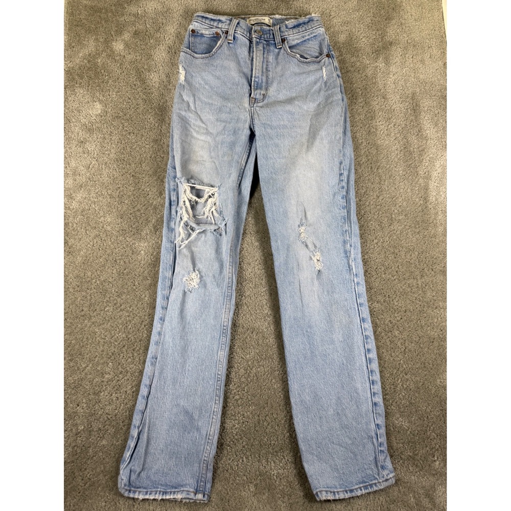 Abercrombie & Fitch Curve Love 90s Straight Ultra High Rise Jeans Light Wash 25